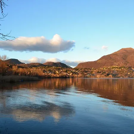 Camping Class Lago Di Pusiano Σαλέ Merone